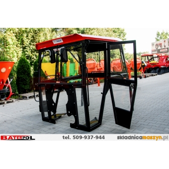 Kabina C-330 NAGLAK bez błotników, drzwi na koło 